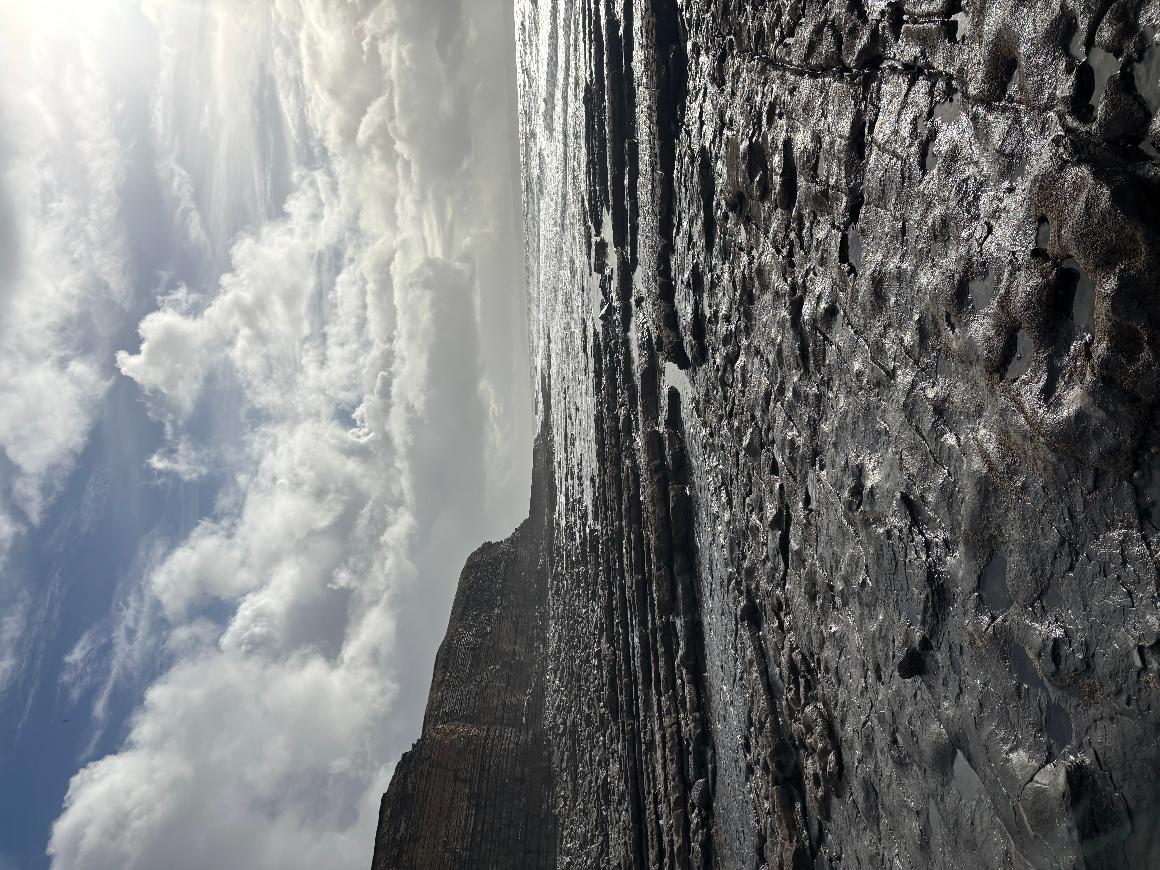 Cliffs and sea views at Nash Point